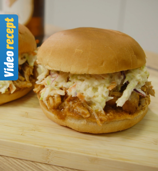 Pivski pulled pork sendviči