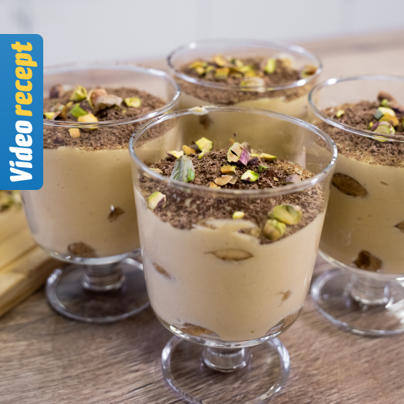 Tiramisu s pistacijom